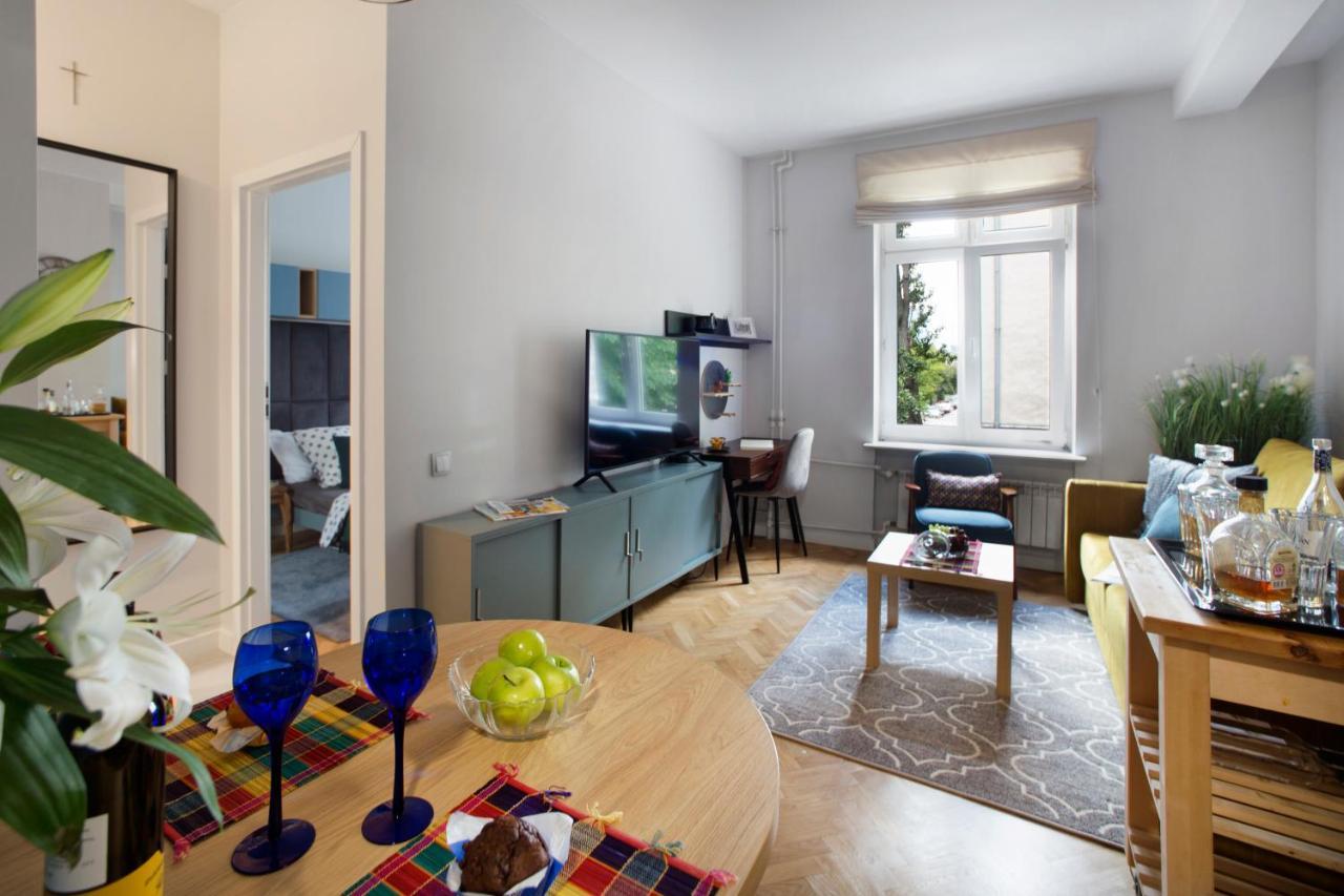 Ochota P&O Serviced Apartments ワルシャワ エクステリア 写真